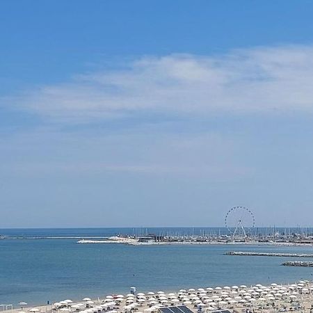 Hotel Alexander Resort Rimini Bagian luar foto