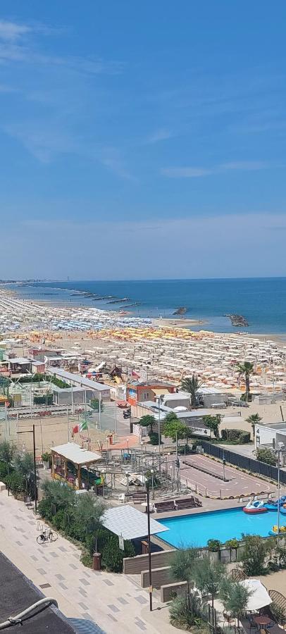 Hotel Alexander Resort Rimini Bagian luar foto