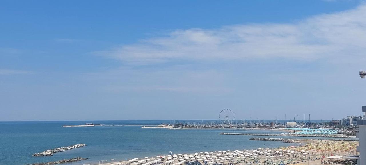 Hotel Alexander Resort Rimini Bagian luar foto