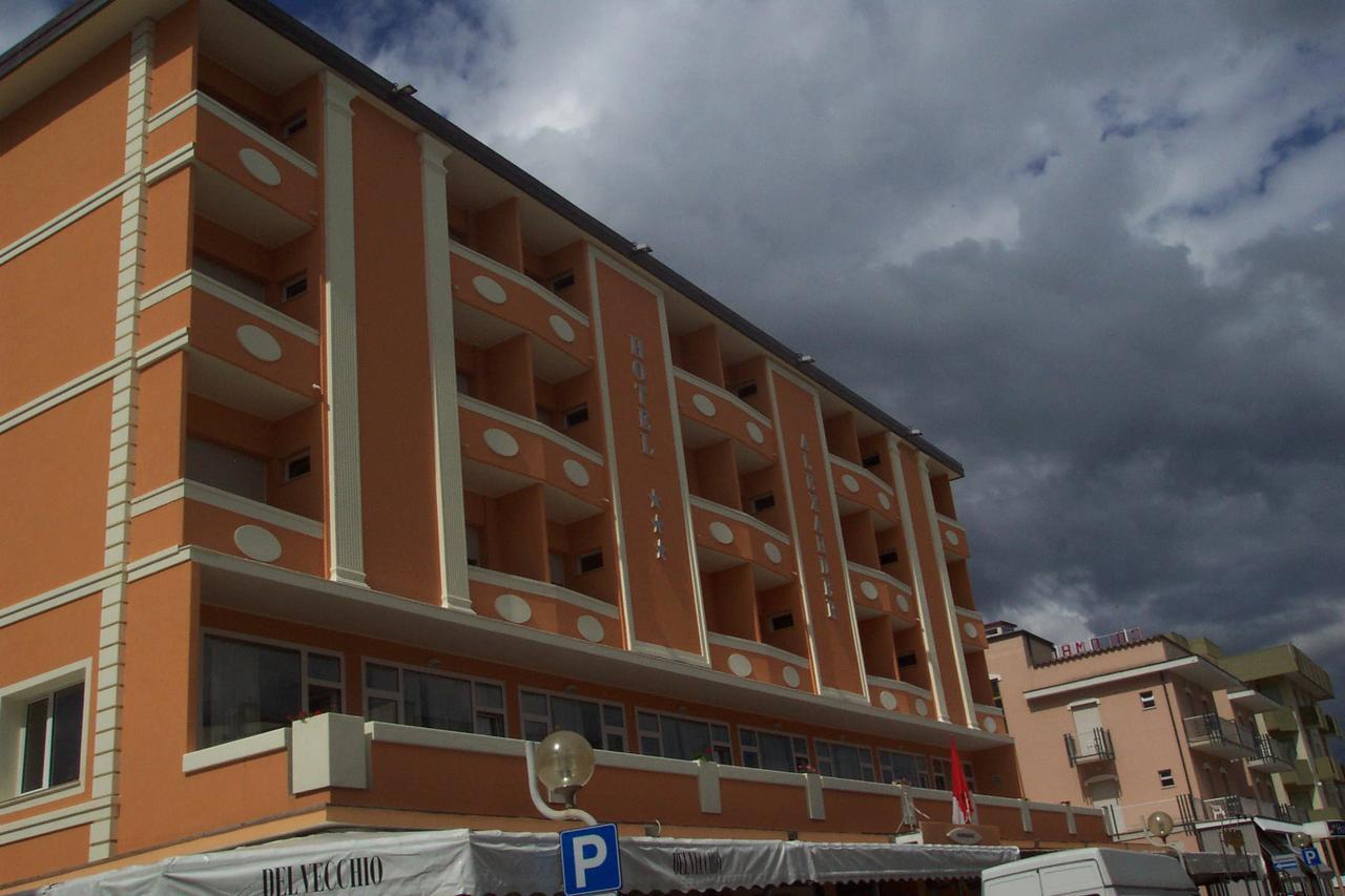 Hotel Alexander Resort Rimini Bagian luar foto